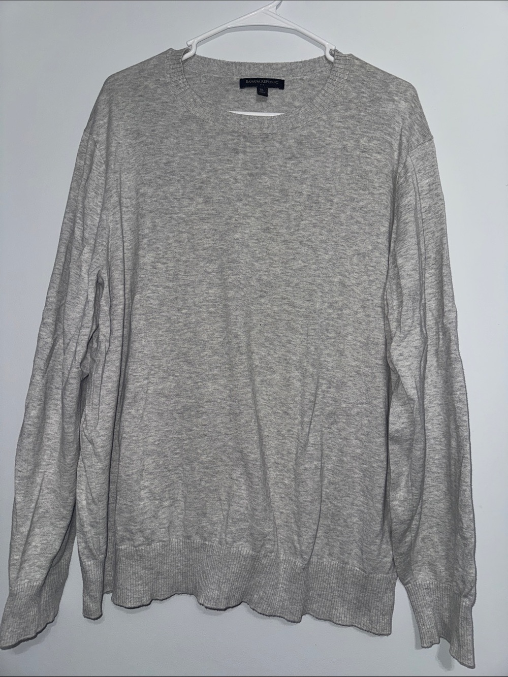 Banana Republic Men's Heather Gray Crewneck Sweater